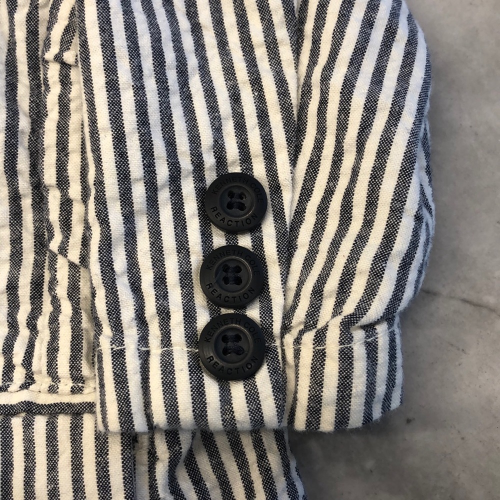 SOLD Kenneth Cole Reaction boys blazer, 18 months - Picture 3 of 6